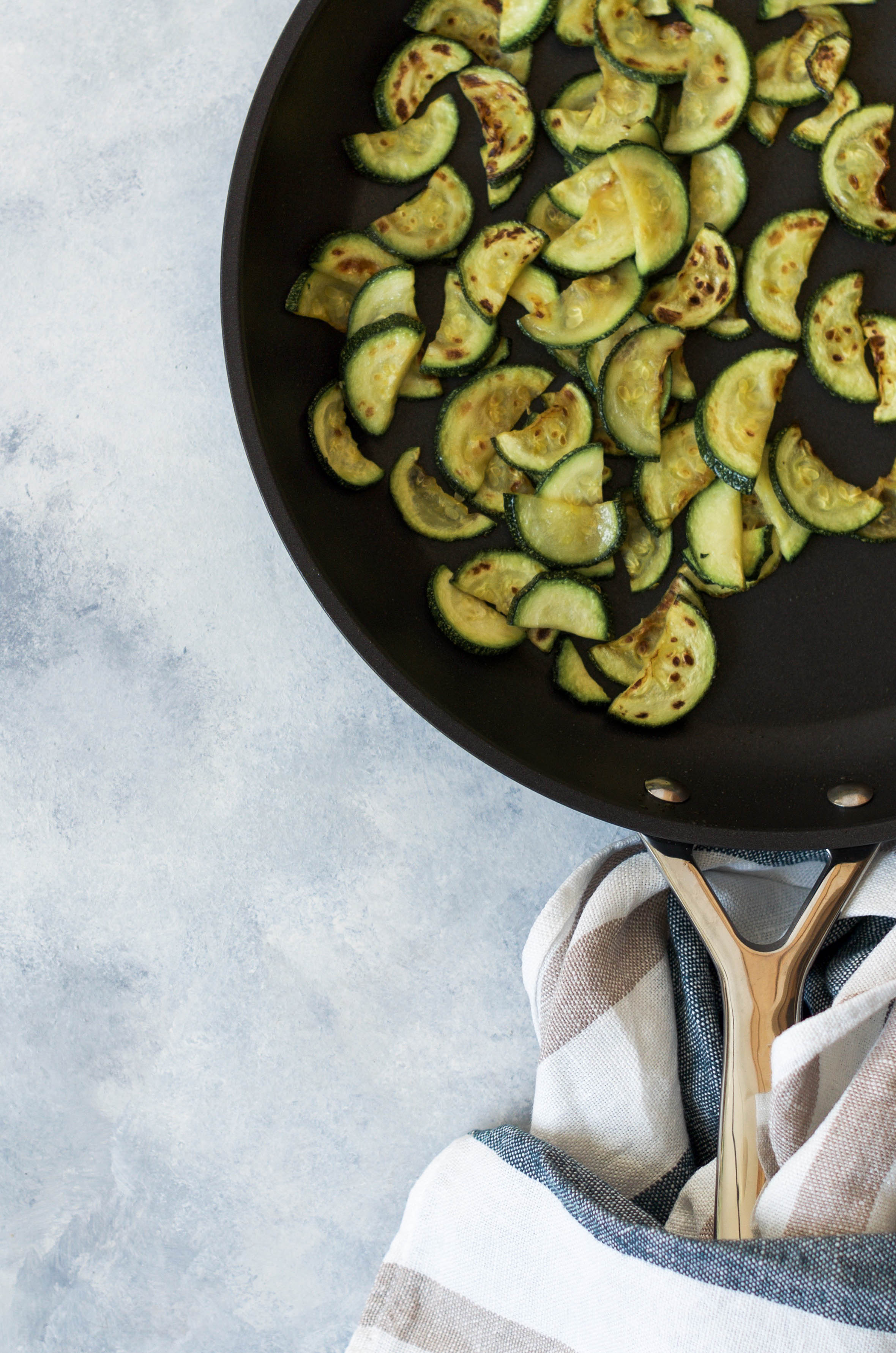 Zucchini, Olive and Sun-dried Tomato Bread - Wanders and Greens